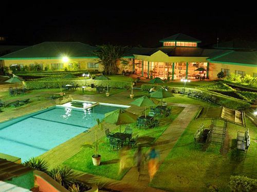 Crossroads Hotel Lilongwe Eksteriør bilde