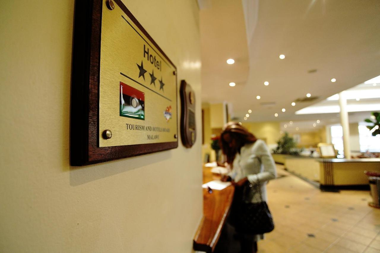 Crossroads Hotel Lilongwe Eksteriør bilde