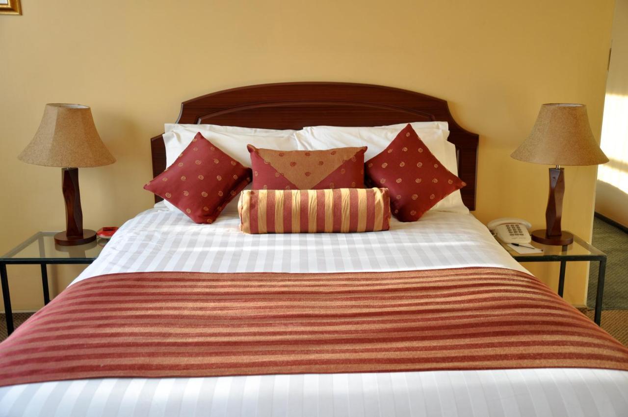 Crossroads Hotel Lilongwe Eksteriør bilde