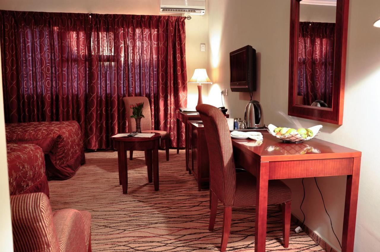 Crossroads Hotel Lilongwe Eksteriør bilde